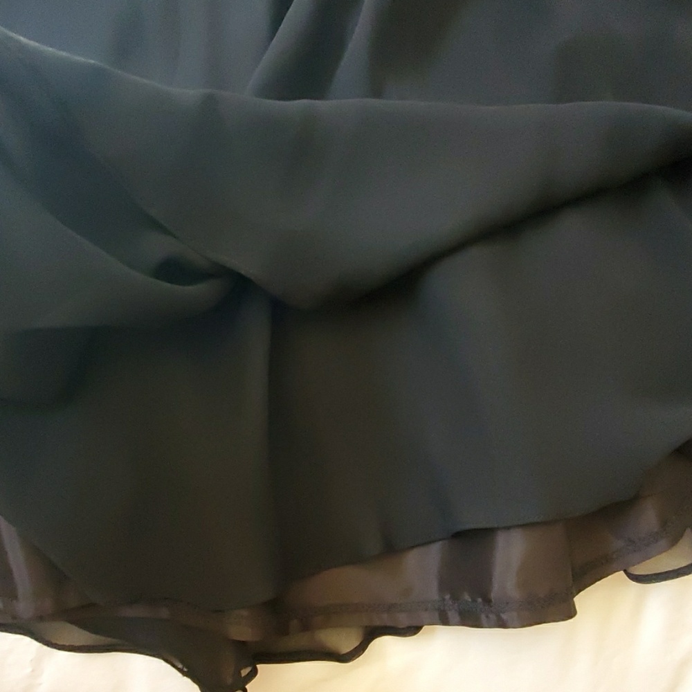 BCBG DRESS - Picture 4 of 7